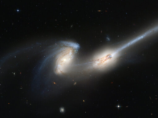 Galaxia NGC4676