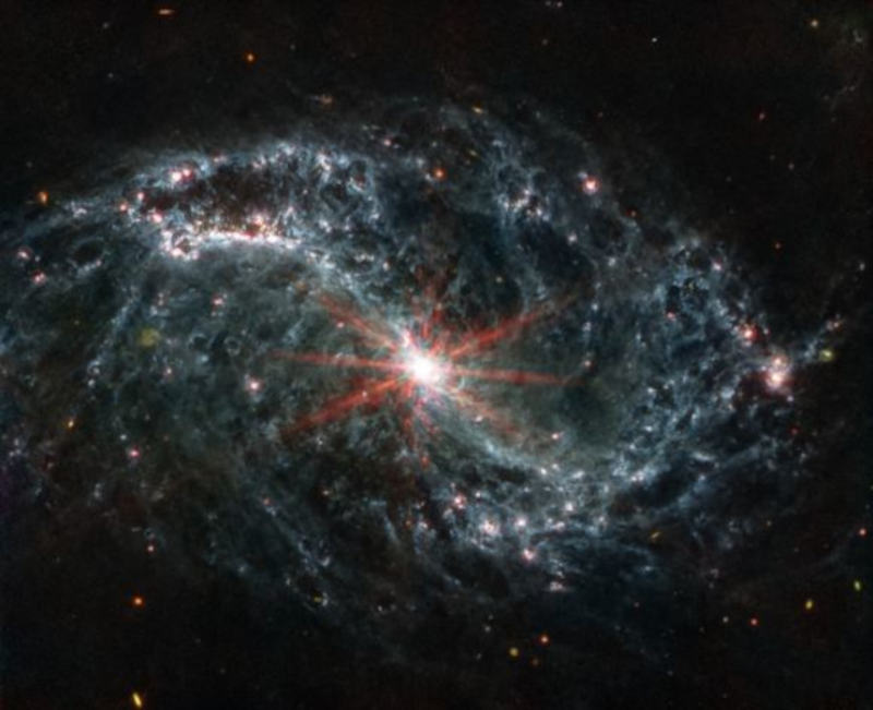 Galaxia NGC 7496